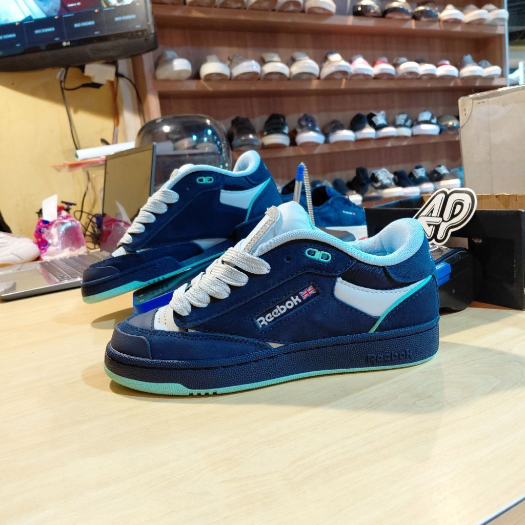 Reebok Club C Bulc Navy Mint
