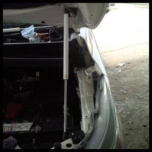 TERBARU AKSESORIS SHOCKBECKER SKOK KAP MESIN HOOD DAMPER INNOVA (OLD) & RUSH
