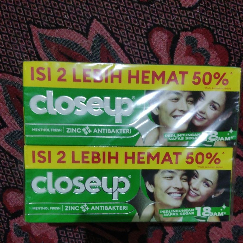 Pasta gigi close Up 160 gr (1 pack isi 2)