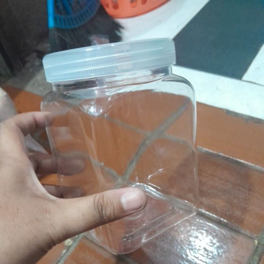 tabung kotak plastik  900ml