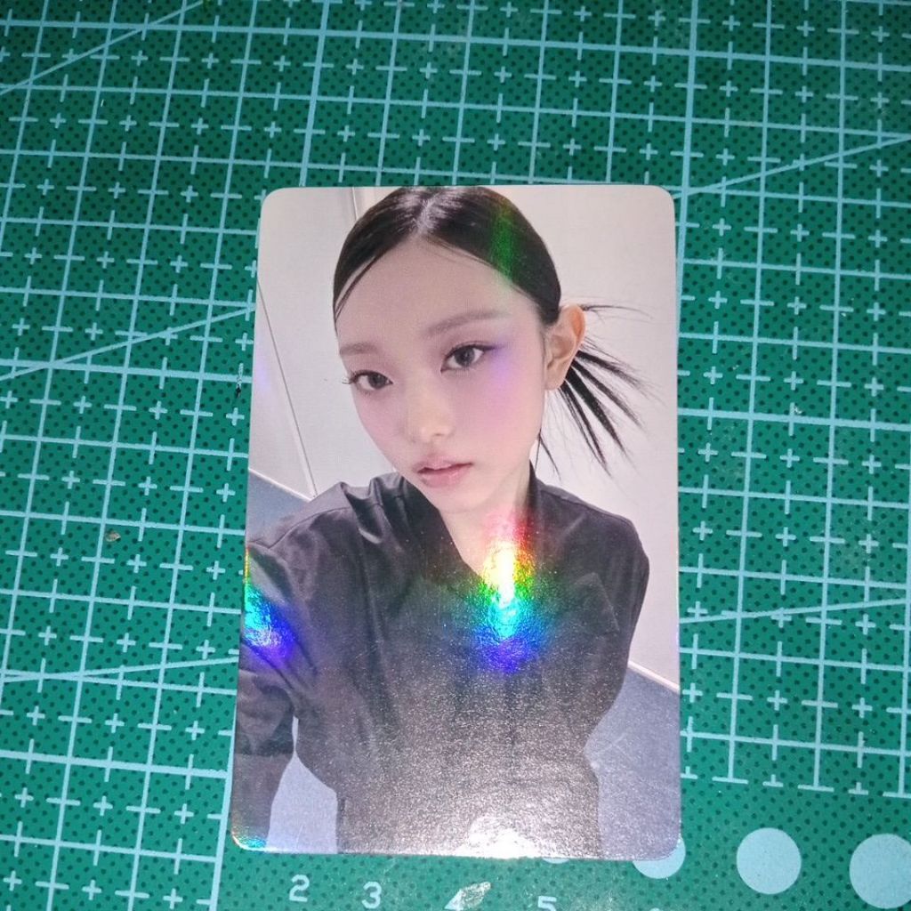 photocard haerin newjeans