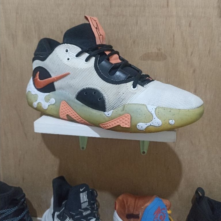 SEPATU BASKET NIKE PAUL GEORGE 6 SIZE 45