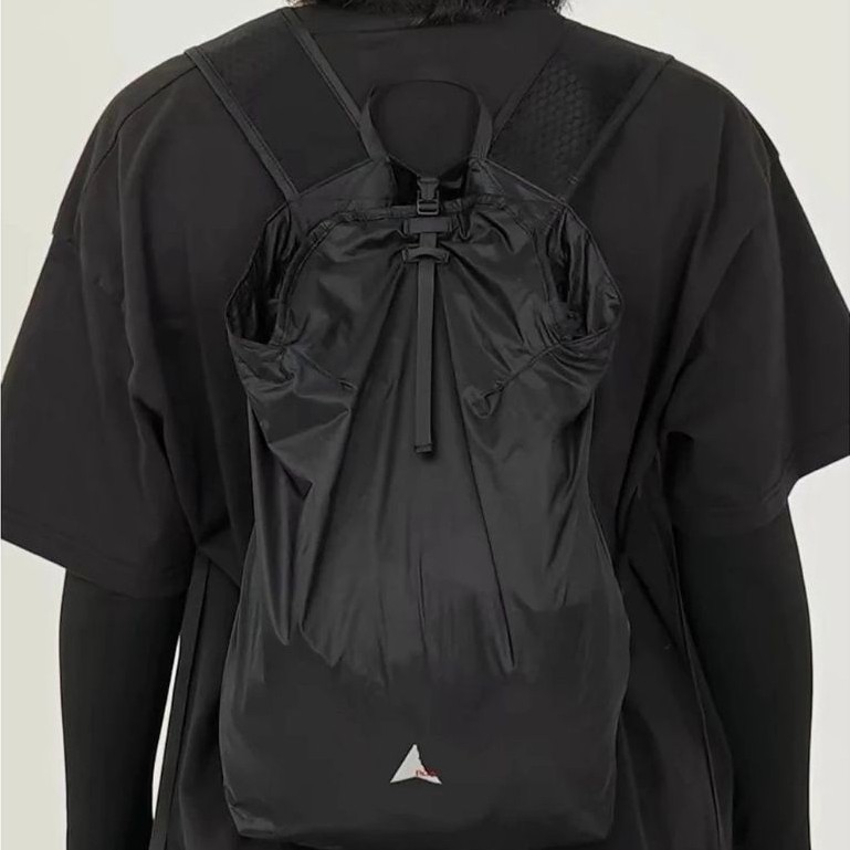ROA HIKING VAPHI 15L RIPSTOP berkualitas original, ringan, tahan sobek, dan fungsional.