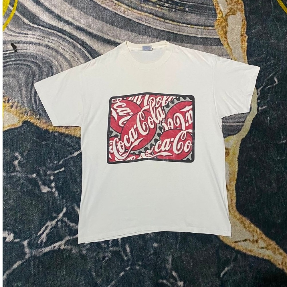 tshirt coca cola by hanes / preloved
