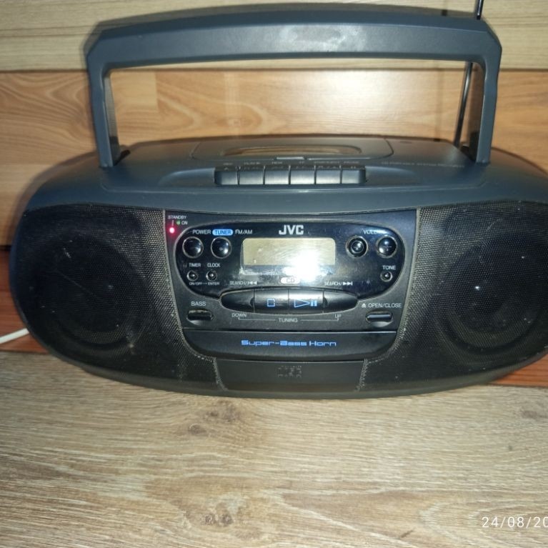 radio compo jvc RC-QS11 baca deskripsi