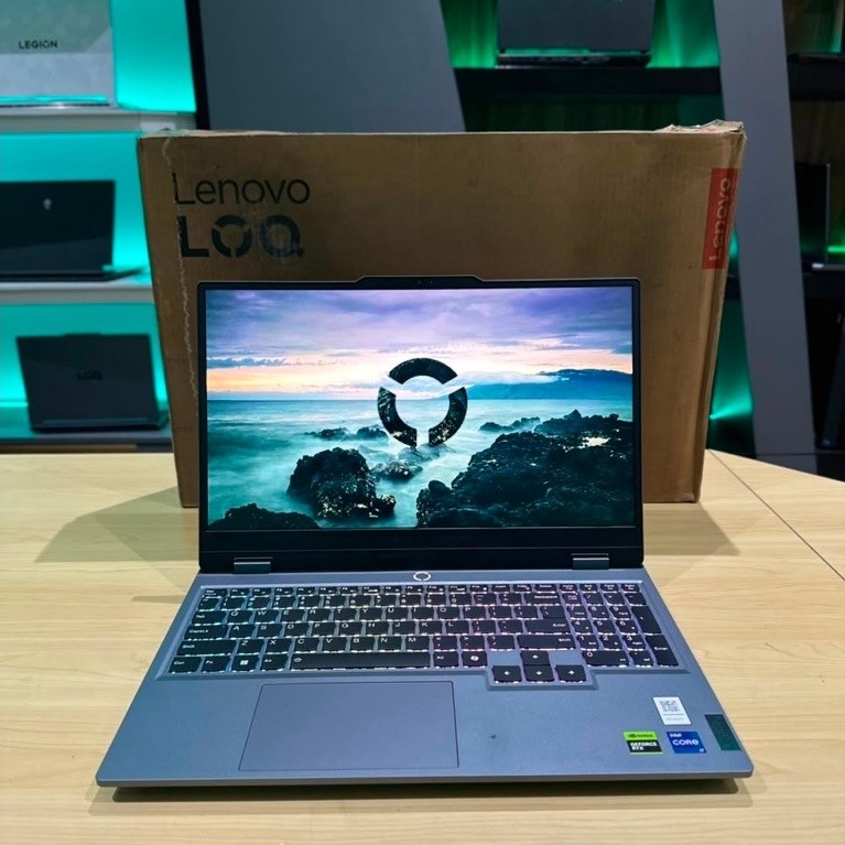 Laptop Gaming Lenovo LOQ Core i7-13650HX RTX 4050 16GB/512GB