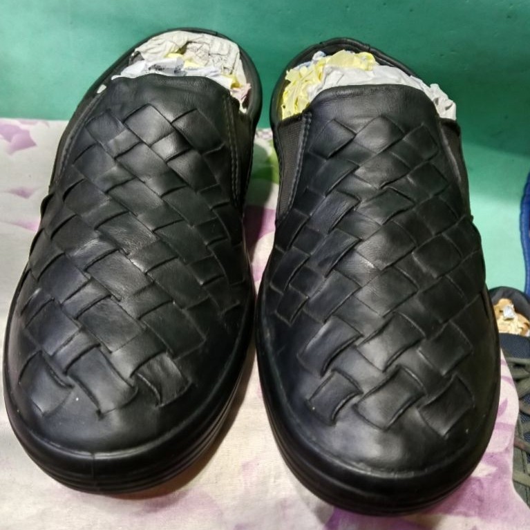Sepatu Kulit Casual ECCO Slip On Full Hitam