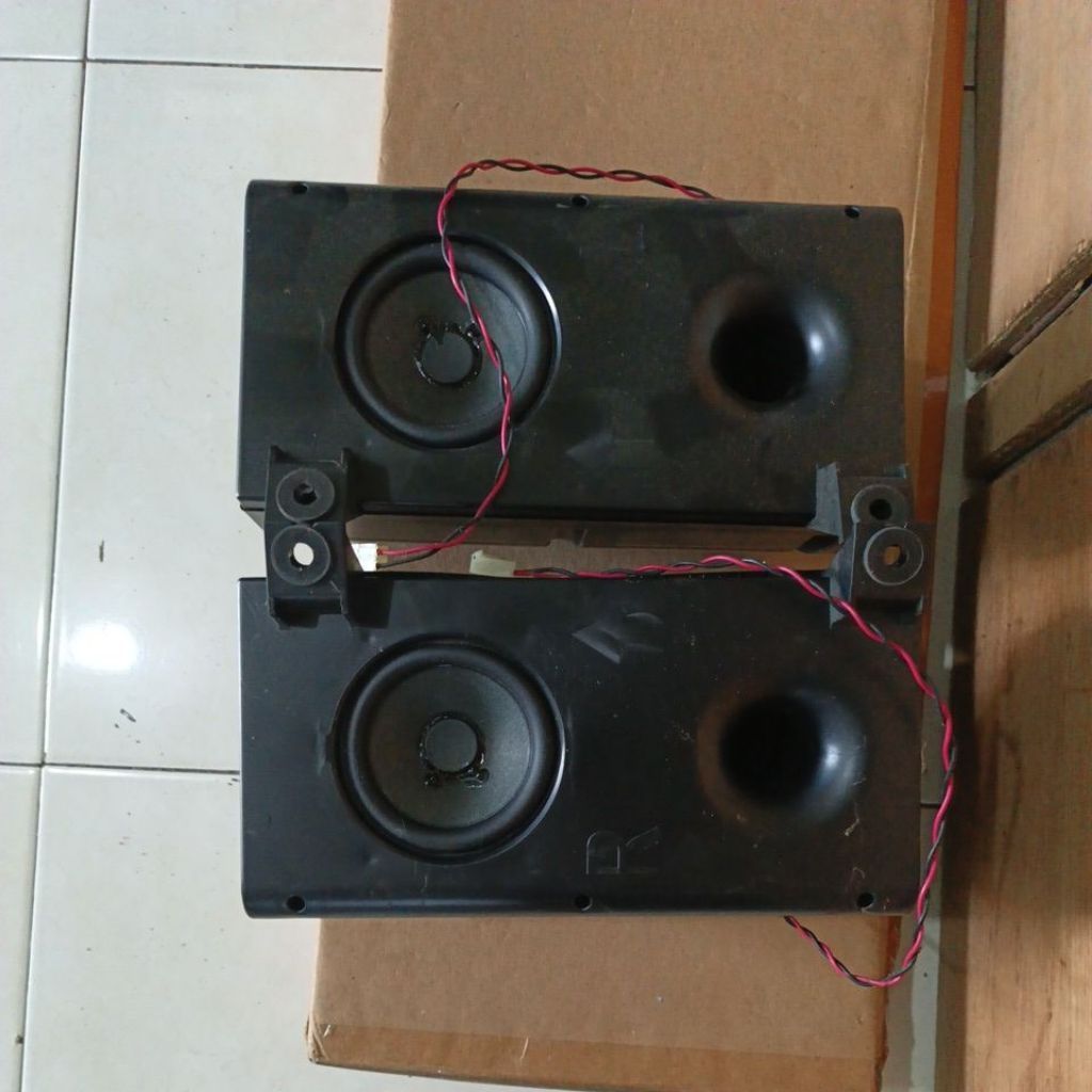 SPEAKER SUBWOOFER SINGLE COIL BEKAS TV POLYTRON 24D123 HARGA SEPASANG