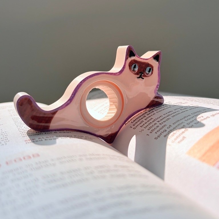 Sam Siamese Cat Book Page Helper