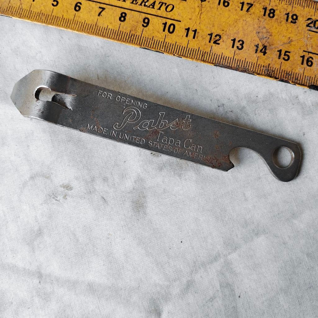 Pajangan Vintage 1940 Pembuka Tutup Botol Opener  made in USA