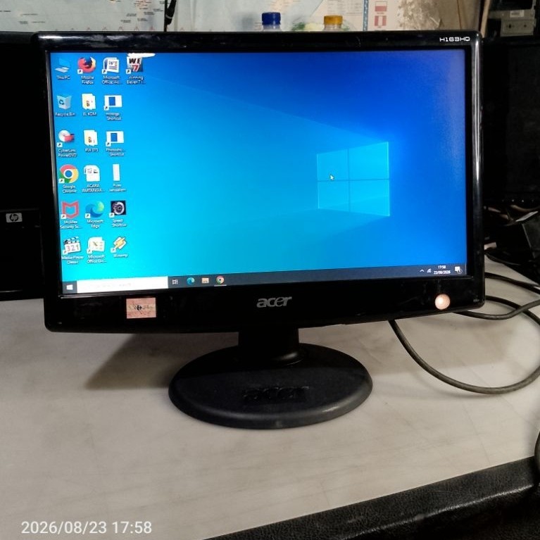 MONITOR BEKAS 16,19,22,BERBAGAI MEREK  WAJIB BACA  KETERANGAN.PEMBELIAN TANPA BACA DESKRIPSI DIANGGA