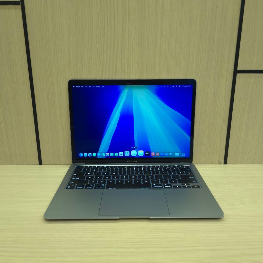 Macbook Air 2020 M1 RAM 8GB SSD 256GB 512GB 03