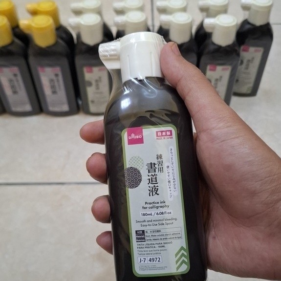 Tinta Jepang Daiso 180 ml (Tutup putih )