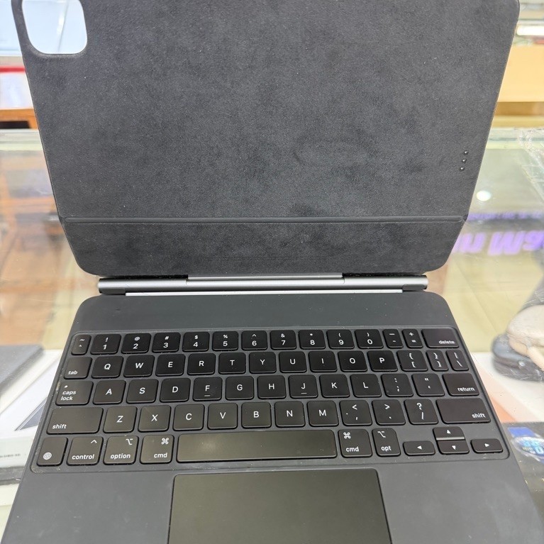 Magic Keyboard 11" inc For ipad Air 5,Pro M1 Pro M2,Pro 2018