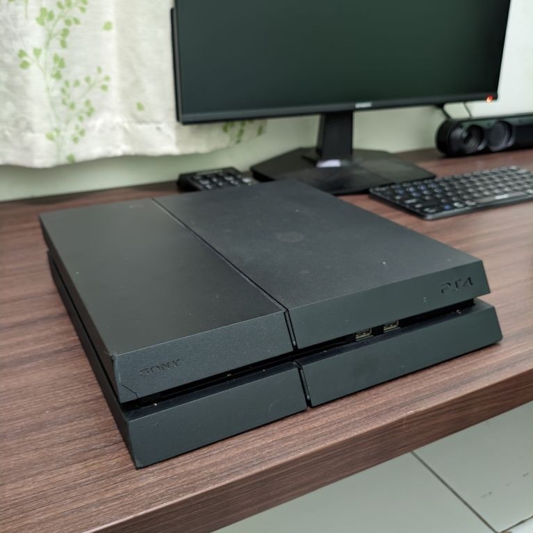 PS4 FAT SECOND BELUM PERNAH OPREK 500GB - MINUS