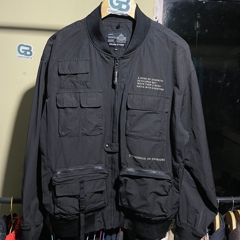 frank stone bomber multy pocket mewahhhh hitam