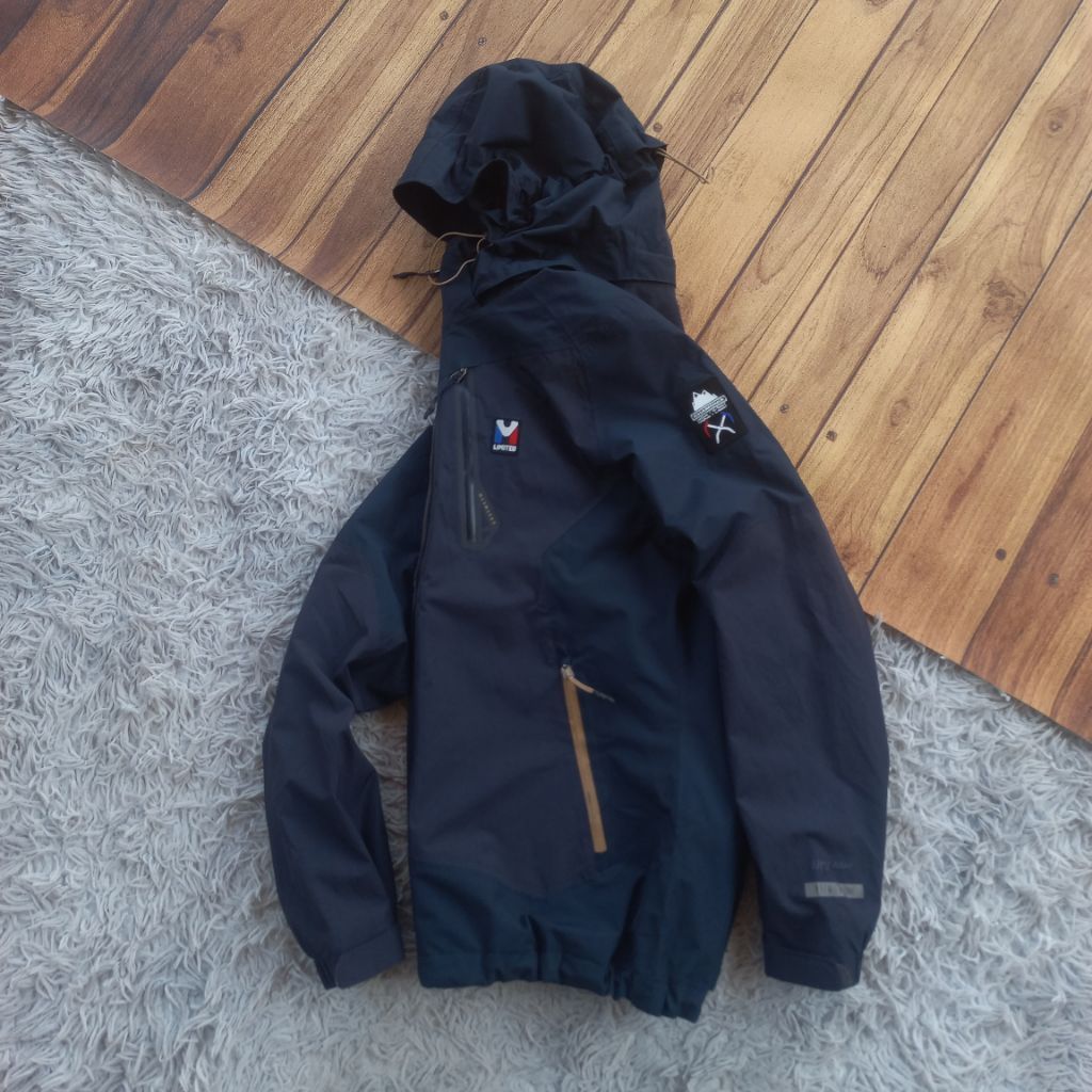 Jaket Outdoor M Limited Dry Edge Gorpcore Waterproof M-Limited by Millet NOT goretex running sports 