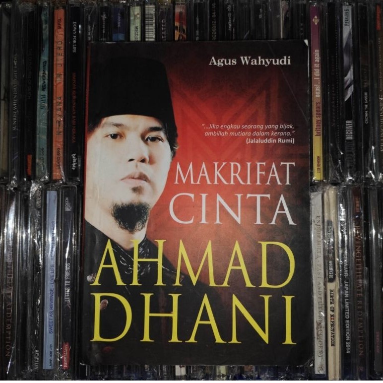 Buku Makrifat Cinta Ahmad Dhani