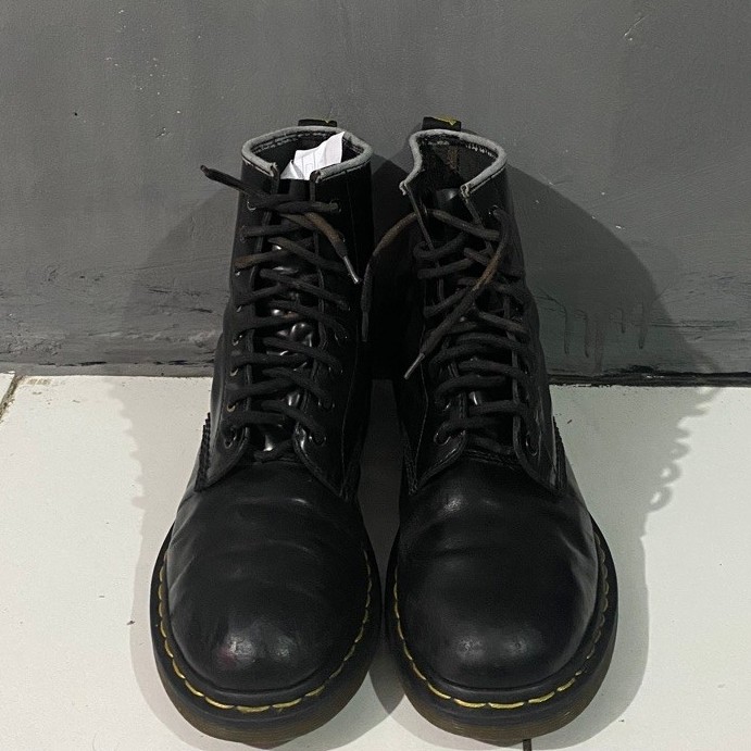 DOCMART 1460 BLACK SMOOTH