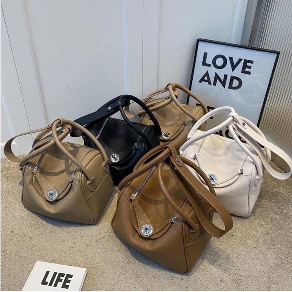 Tas Selempang Wanita Lindy Lindi Bag Import Kualitas Premium Size Medium
