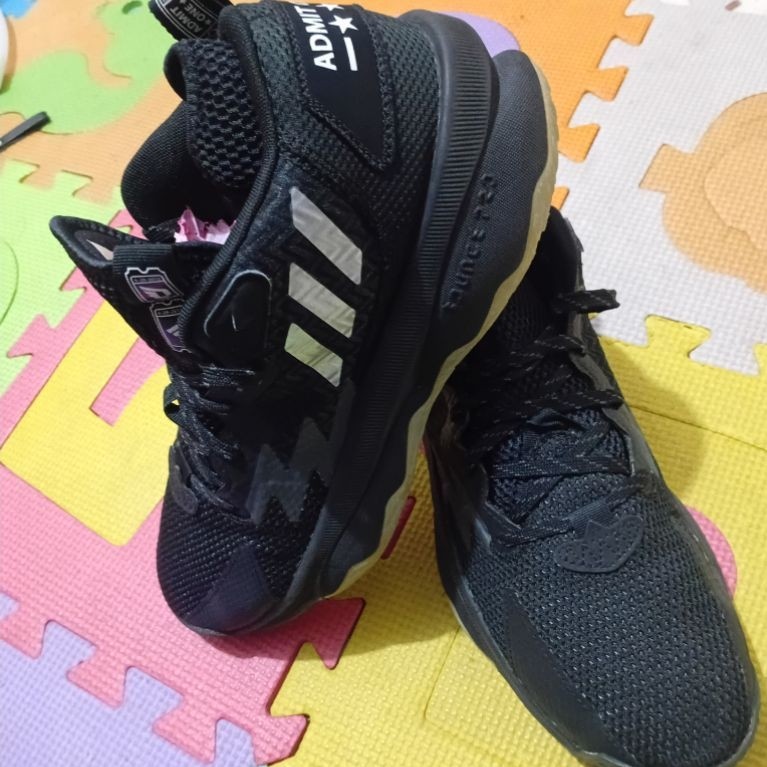 adidas dame 8 triple black size 42