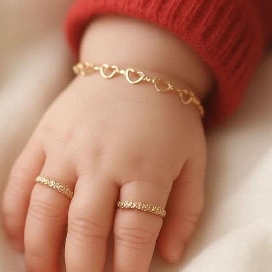 Gelang emas bayi