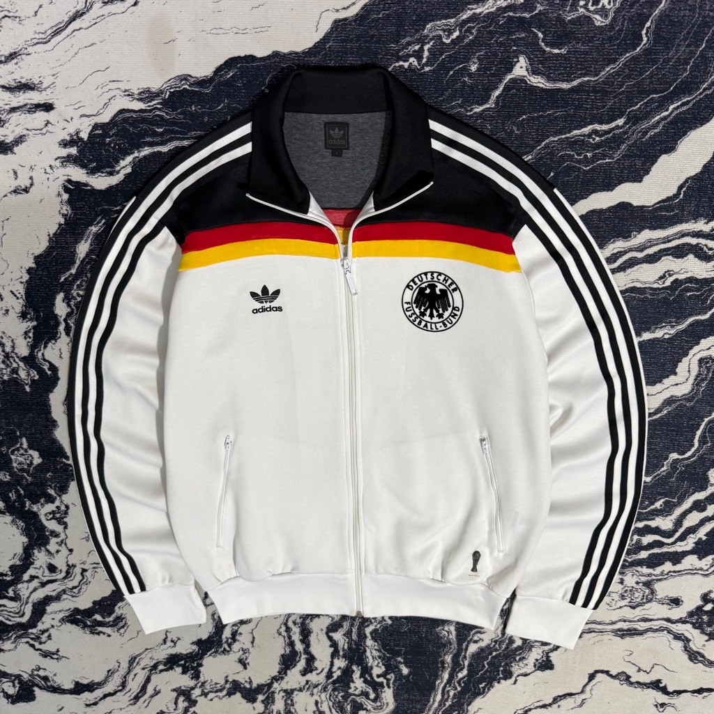 Jacket vintage adidas 2005 germany fifa world cup tracktop size L/XL