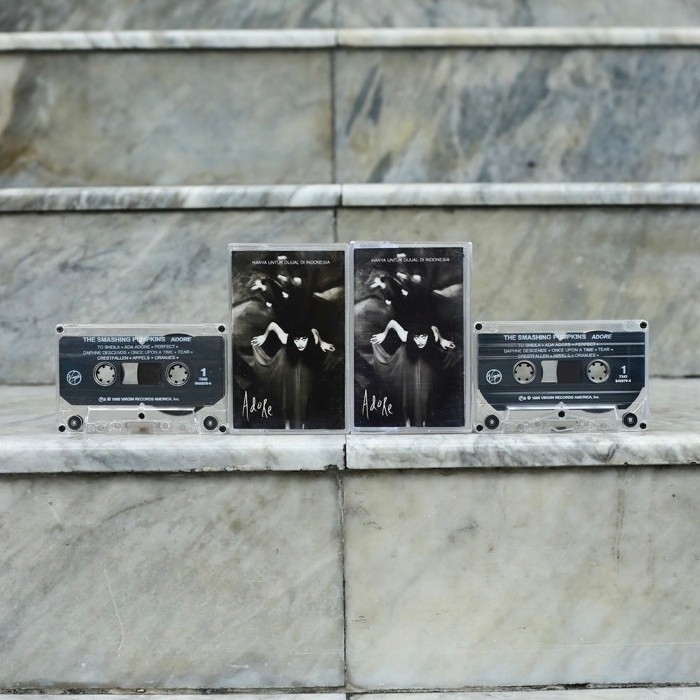 Kaset pita The Smashing Pumpkins Adore (Harga Per Kaset)