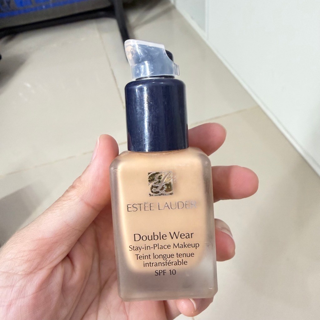 (Preloved) Estee Lauder Double Wear Foundation With Pump - 3W1 Tawny