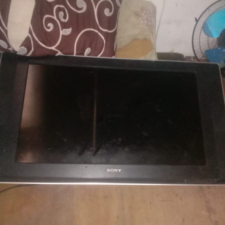 TV LCD Sony 32 inch rusak