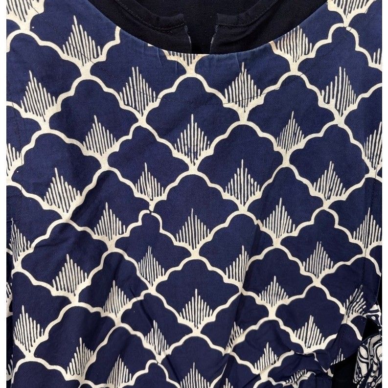 Preloved batik fitting room