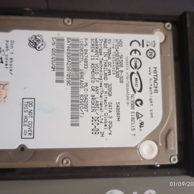 HARDISK LAPTOP Hitachi kapasitas 320gb bekas normal sentinel 100%