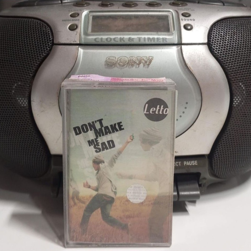 TEKS Kaset Pita Letto