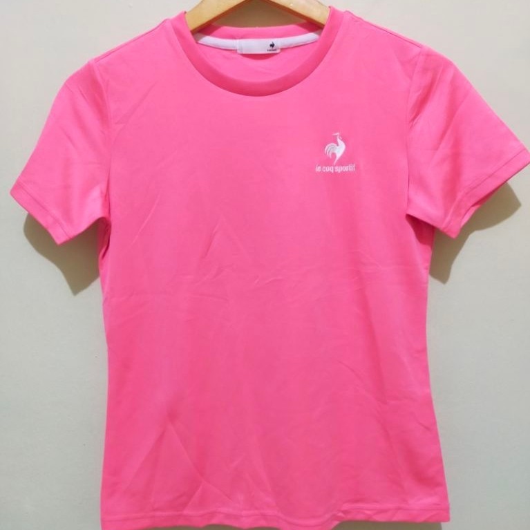 Lecoq Sportif Kaos Olahraga Wanita