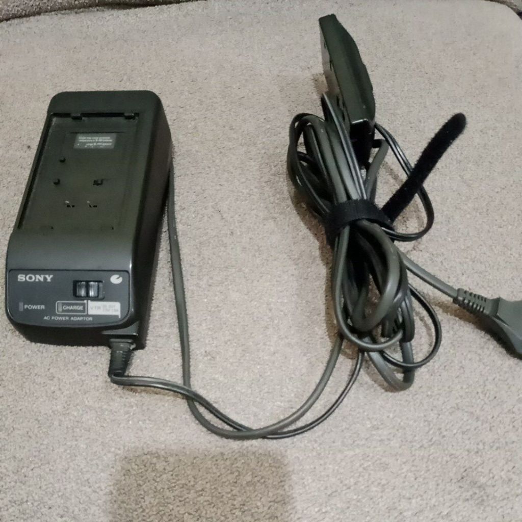 chargerr batrey ADAPTOR handycam sony jadul