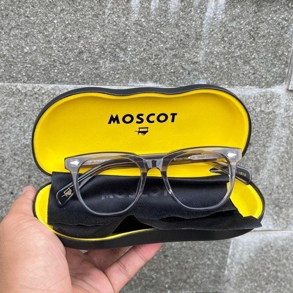 MOSCOT YONTIF SECOND BRANDED OROGINAL