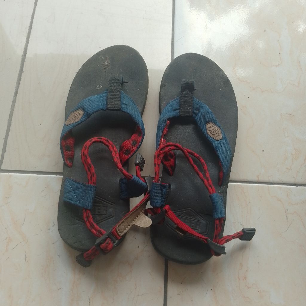 preloved sandal gunung eiger