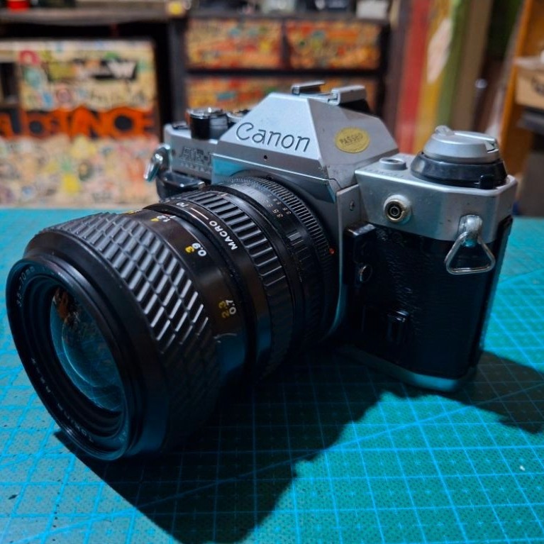 kamera analog vintage canon AE-1 program