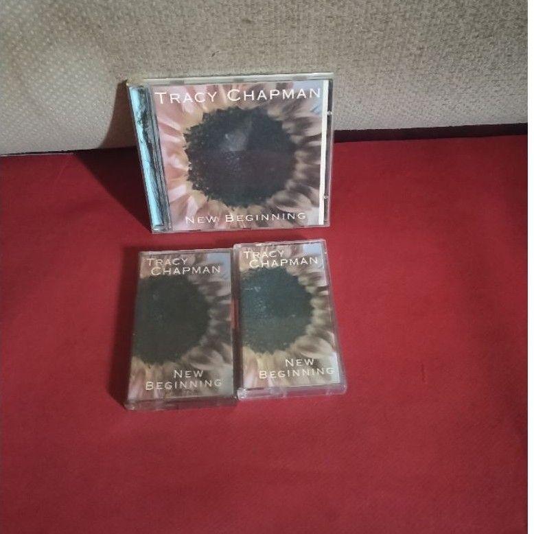 Varian Tracy Chapman : New Beginning Kaset Cd Lokal Import Tanpa Coretan
