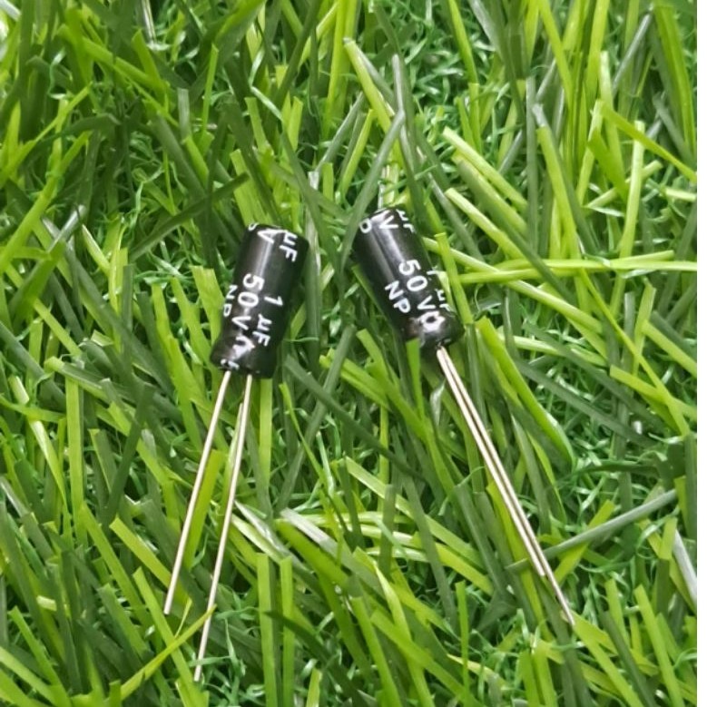 kapasitor 1uf 105uf 50v NP nonpolar