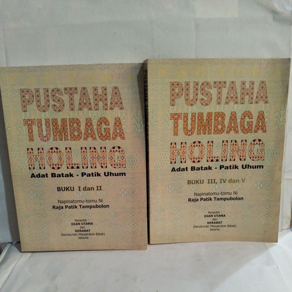 Buku 1 Paket - PUSTAHA TUMBAGA HOLING: Adat Batak - Patik Uhum