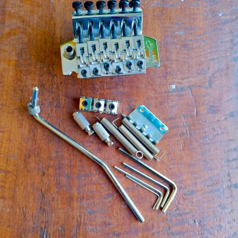 STERLING Tremolo Up Down Gitar Elektrik 6 String Original Chrome Lengkap