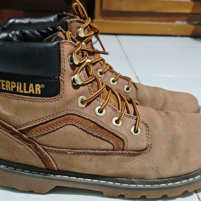 Sepatu Caterpillar Second