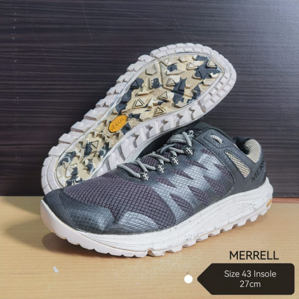 MERRELL Nova 2 Trail Running Vibram Sz 42