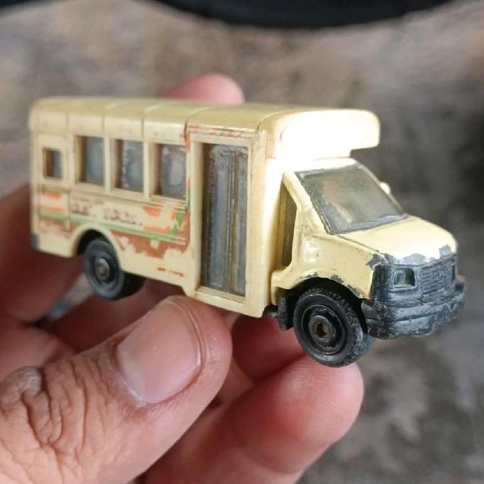 DIECAST LOOSE MATCHBOX LOOSE MATCHBOX GMC SCHOOL BUS