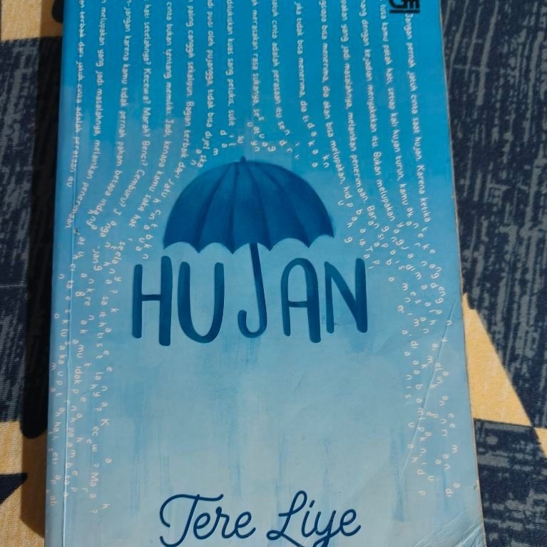 Novel Hujan (Preloved)