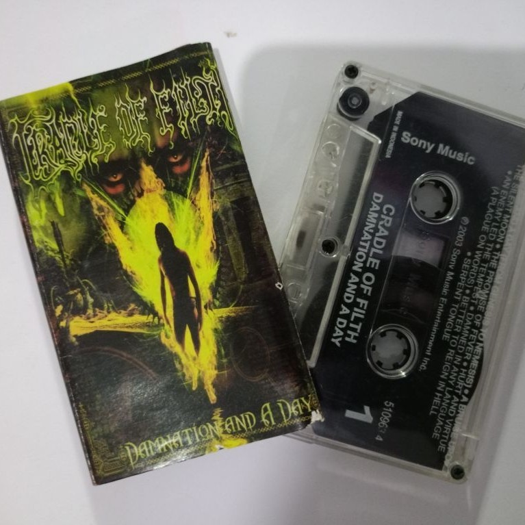 kaset cradle of filth - the damnation of a day