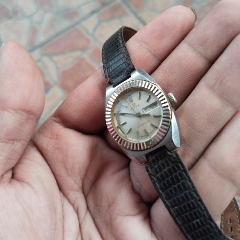 jam tangan SOLVIL ET TITUS GENEVE SWISS MADE