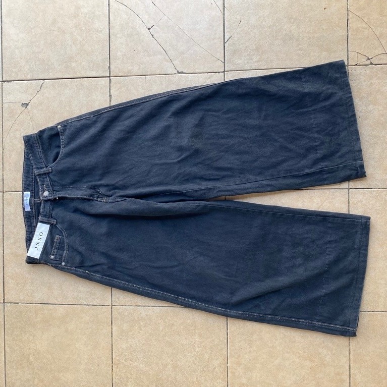 Baggy jeans ex Jiniso