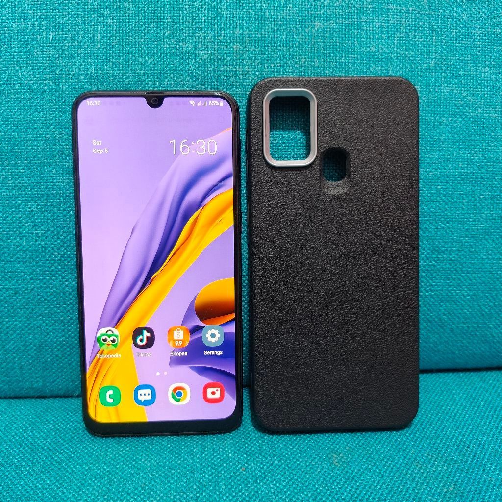 Samsung Galaxy M31 6GB 128GB Hitam Minus Getar Off dan Shadow Tipis